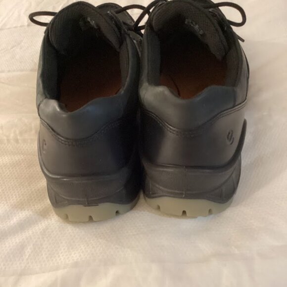 ECCO Track VI Men Low-Cut Black Gore-Tex Boots - Picture 8 of 15